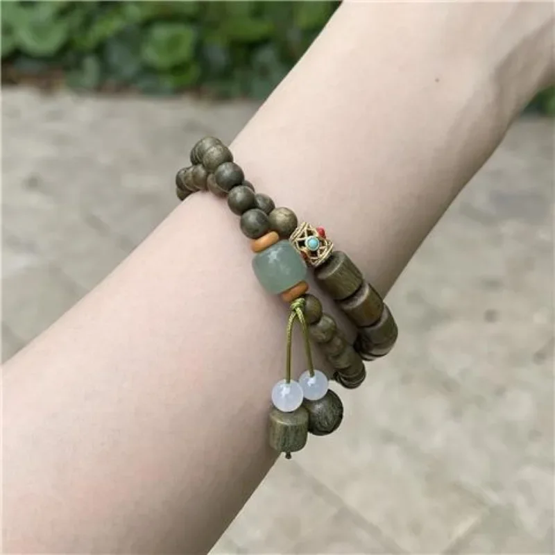 

Green Sandalwood Bracelet New Chinese Retro Niche Design Charms HandString Men's and Women's 6mm 8mm Cultural Play Buddha Beads