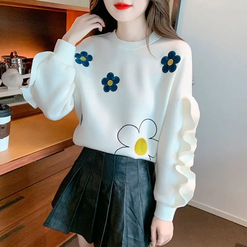 Fashion Korean Ruffles Spliced Round Neck Sweatshirts for Female 2023 Autumn Loose All-match Long Sleeve Tops Women\'s Clothing