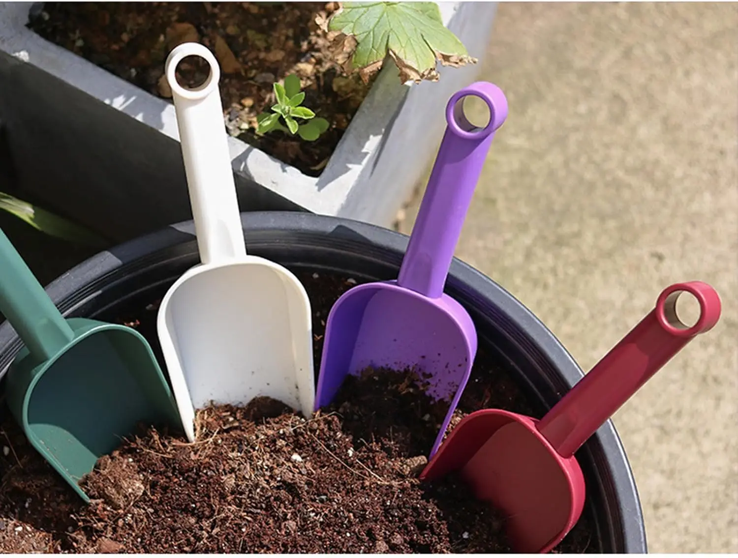 

Plastic Garden Shovel, Plant Hand Trowels, Soil Planting Digging Transplanting Multi- Garden Tools, Loosening Soil Planting Shov