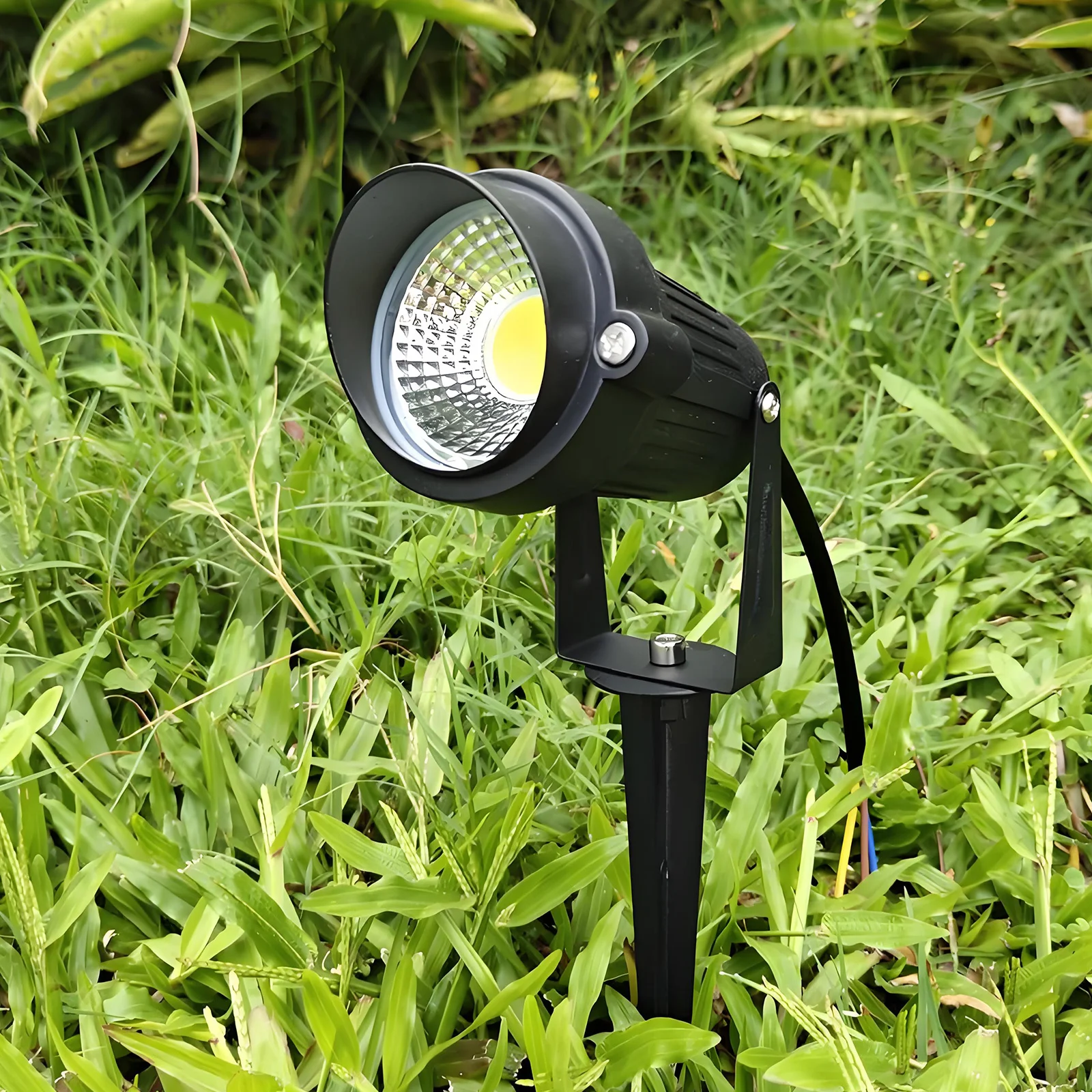 

2Pcs Weatherproof Die-Casting Aluminum Stakes for Garden Lights Path Light Replacement Steady Fix Connect Accessories