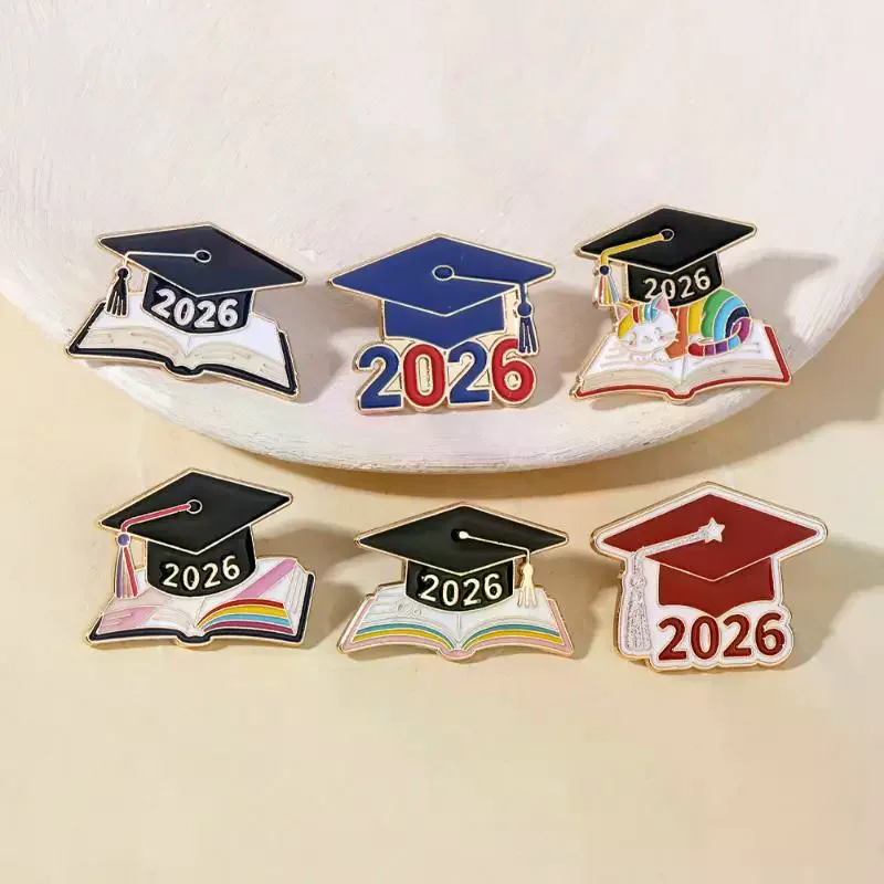 2026 Graduation Souvenir Brooches, Bachelor's Hat Book Badge & Personalized Gift For Students & Teachers