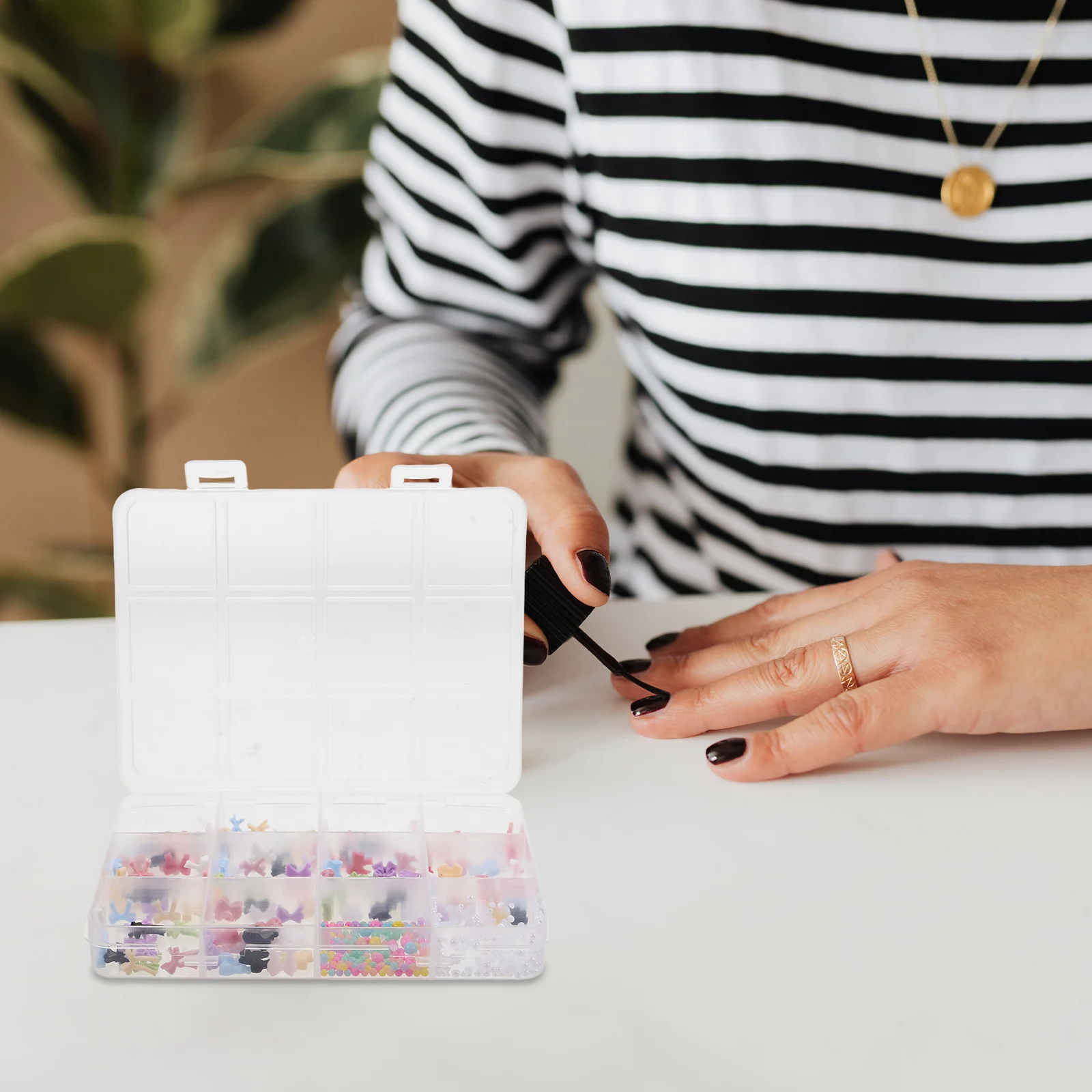 

1 Box 3D Nail Art Bow Charms Mixed Resin DIY Decorative Bow Nail Embellishments Soft Sculpture Cute Sweet Style Fingernail