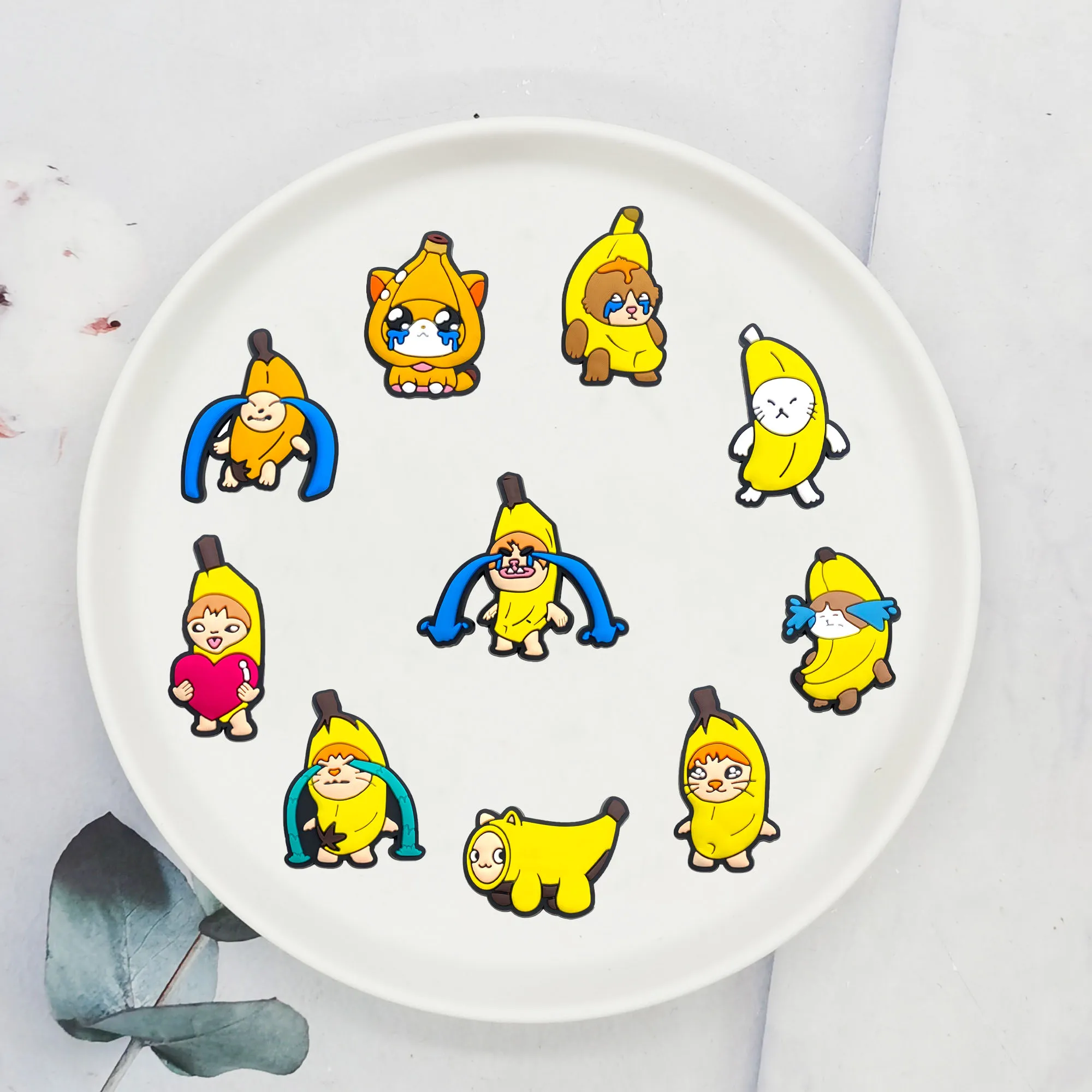 1-10-шт-милая-мультяшная-обувь-с-выражением-банана-подвески-аксессуары-украшения-для-детской-обуви-подходят-для-браслета-сабо-сандалии-подарки-для-детей