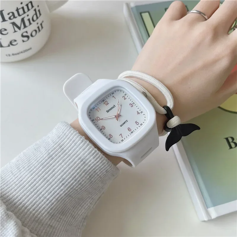 Wristwatch for Women Square Quartz Digital Dial Casual Wrist Watches Rubber Strap Fashionable Clock Waterproof Часы Женские