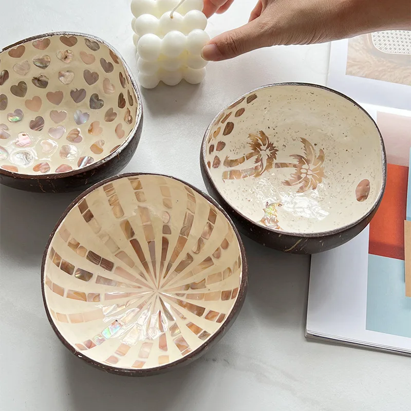 

Hainan old coconut shell bowl, key nail clipper needle and thread desktop storage bowl, snack fruit storage decoration