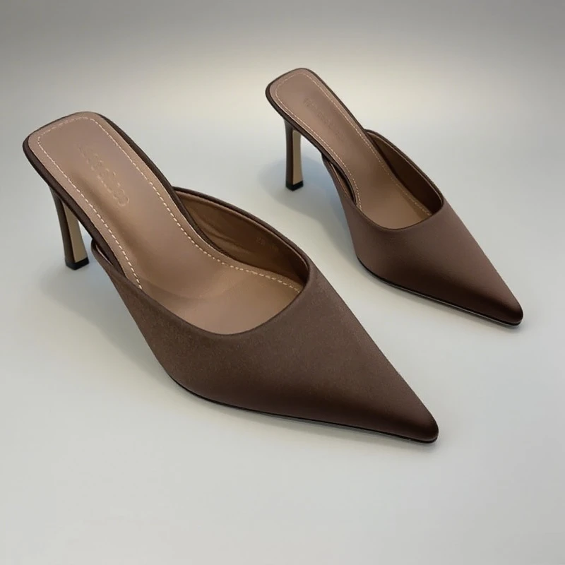 Zapatillas de tacón alto con cubierta para mujer, zapatos deslizantes con estampado de leopardo a la moda para fiesta de noche, verano 2025