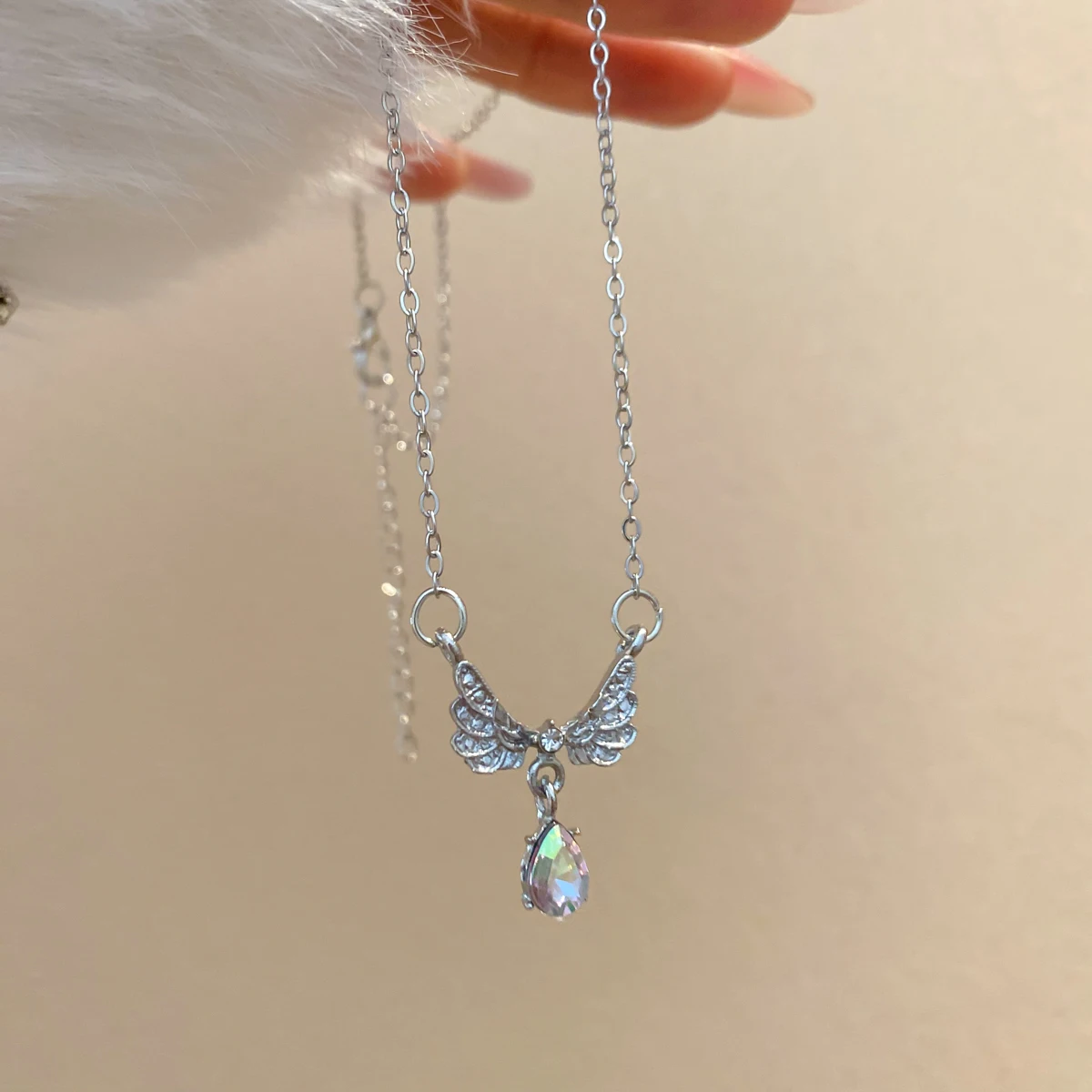 Light Luxury Angel …