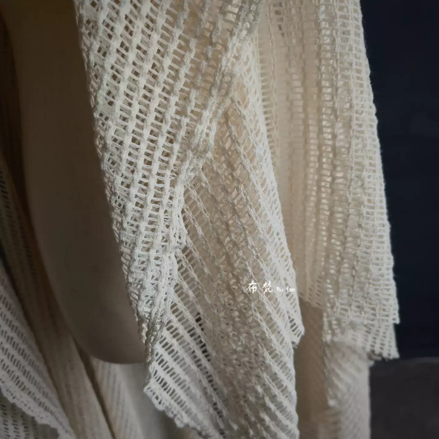 

1yard Breathable Mesh Textile Cloth for Dress,Base Shirt&Fashion Designer Fabric for patchwork Retro Grid Hollow Knitted Fabric