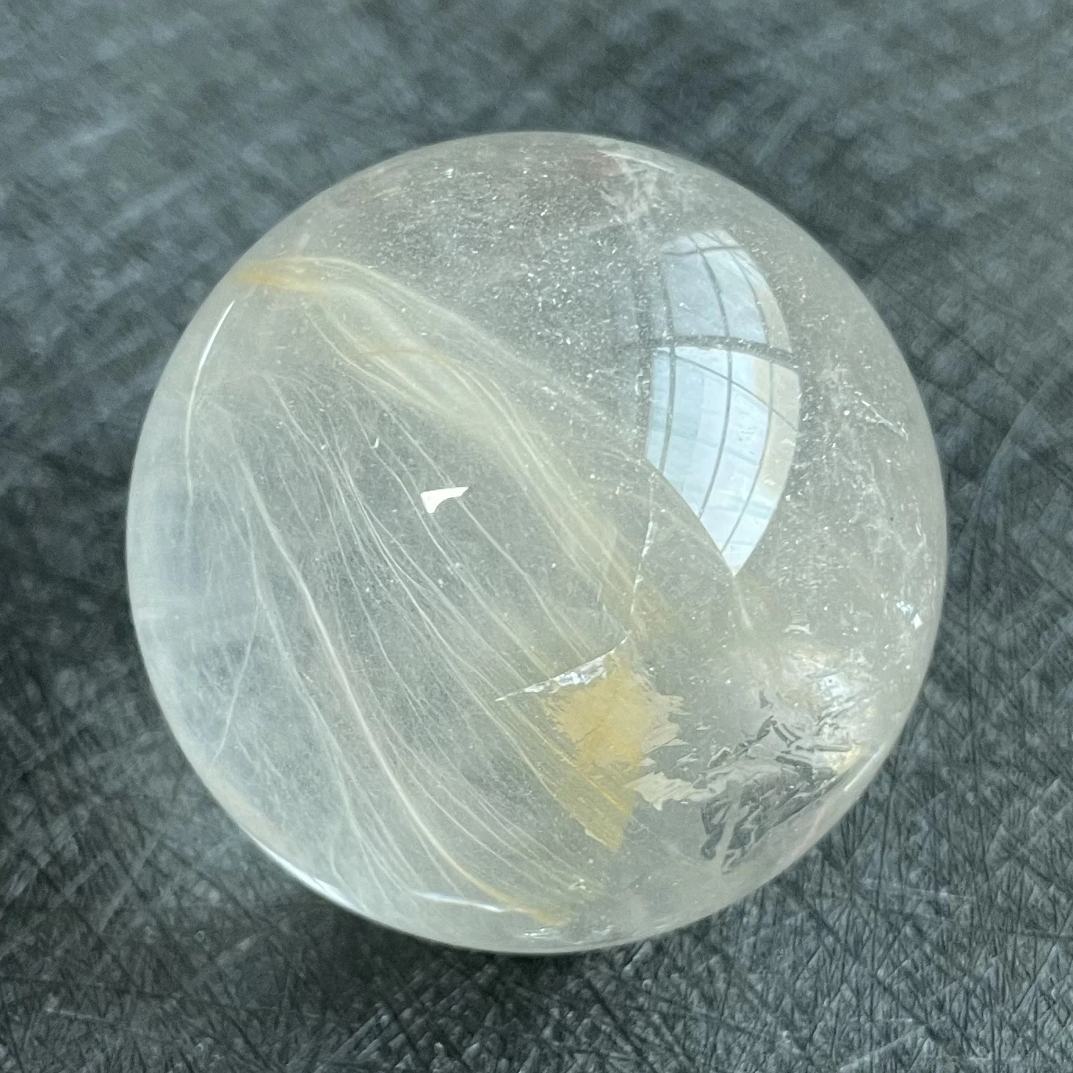 

137g Natural Stone Quartz Rutilated Sphere Rabbit Hair Rainbow Crystal Ball Rock Decoration Rough Polished Healing W23