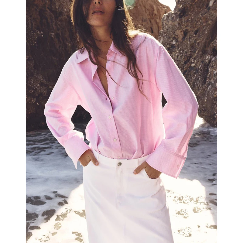 เสื้อผ้าผู้หญิงสำหรับฤดูใบไม้ผลิและฤดูร้อน ทรงหลวม ปกเสื้อแบบยาว ผ้าผสม ชายเสื้อไม่เท่ากัน สไตล์ลำลอง ป้องกันรังสียูวี สีพื้น