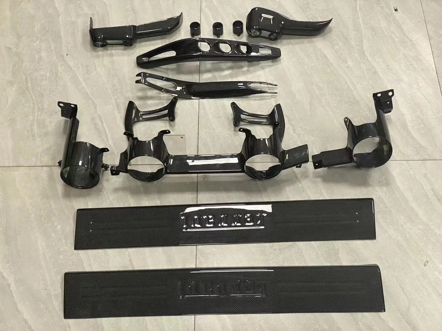 غطاء ناشر خلفي للشفاه الأمامية من الكربون ينانير جانبية لسيارة فيراري 812 فائق السرعة