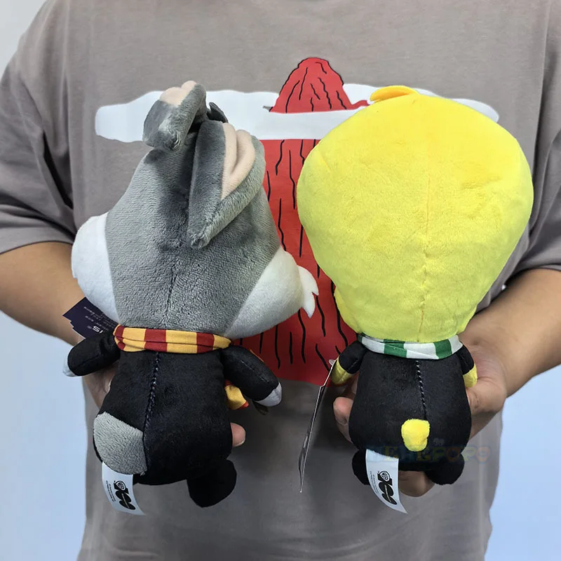 Limited Edition Harry Potter Tweety en Bugs Bunny Looney Tunes knuffels voor Warner Bros 100th Anniversary Collectors