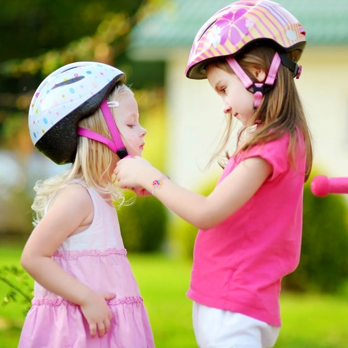 

12 pcs Glow Unicorn Bracelet Silicone Creative Bangle Party Favors Kids Stocking Fillers Classroom Prizes Glitter Cartoons