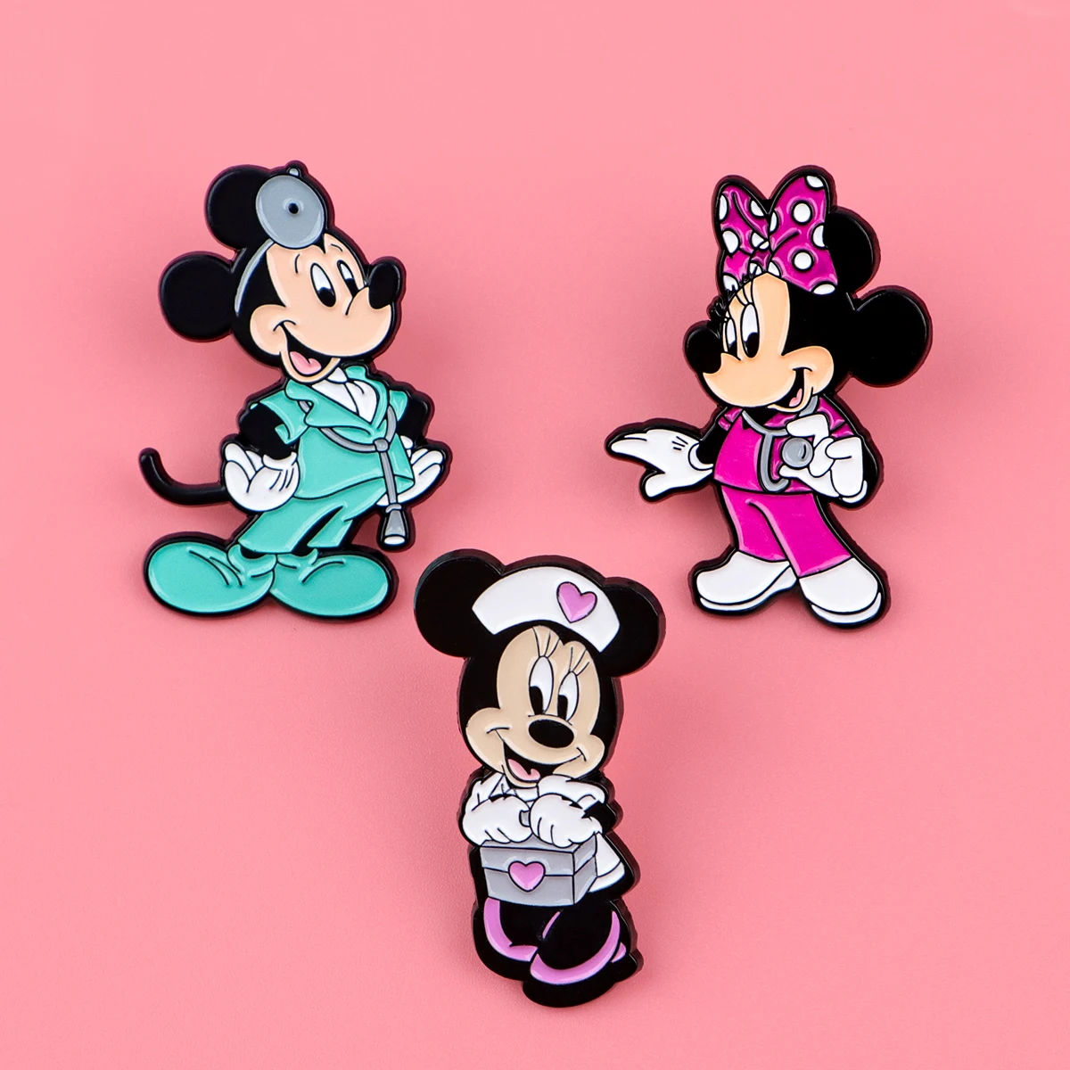 بروش مطلي لفيلم الفأر اللطيف، تصميم فريد وبسيط، شارة حيوانات كرتونية سعيدة، إكسسوارات ملابس للرجال والنساء