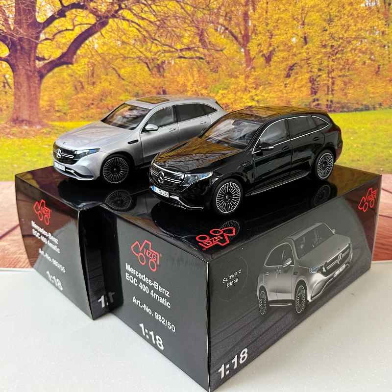 1:18 The 2019 for Mercedes-Benz EQC400 electric SUV alloy car model collection display gifts for friends and relatives