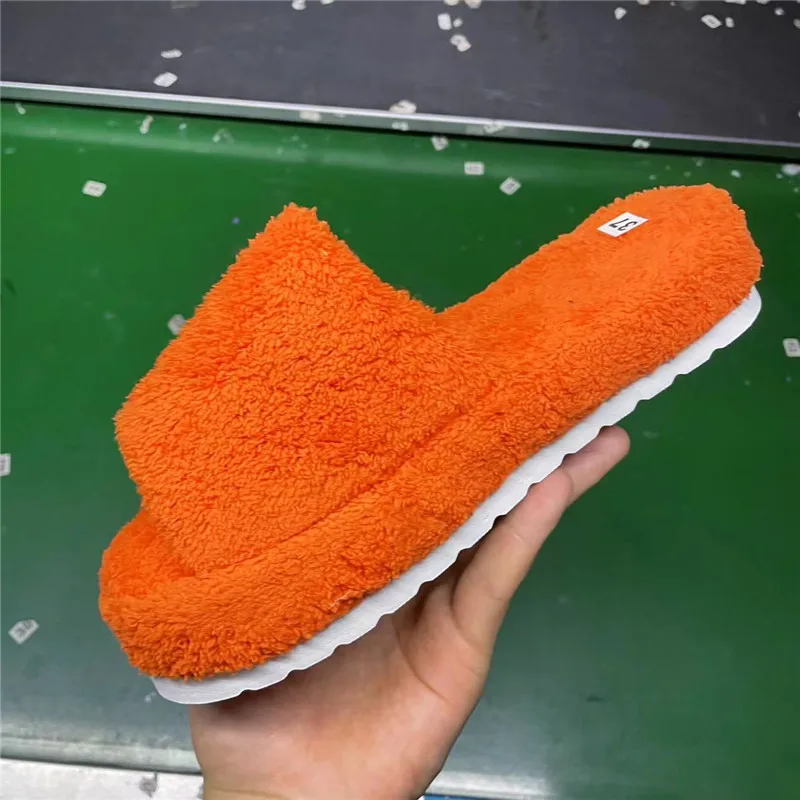 2022 Women New Luxury Brand One-word Thick-soled Warm Furry Women's Shoes Embossed Cotton Drag Outdoor All-match Casual Slippers