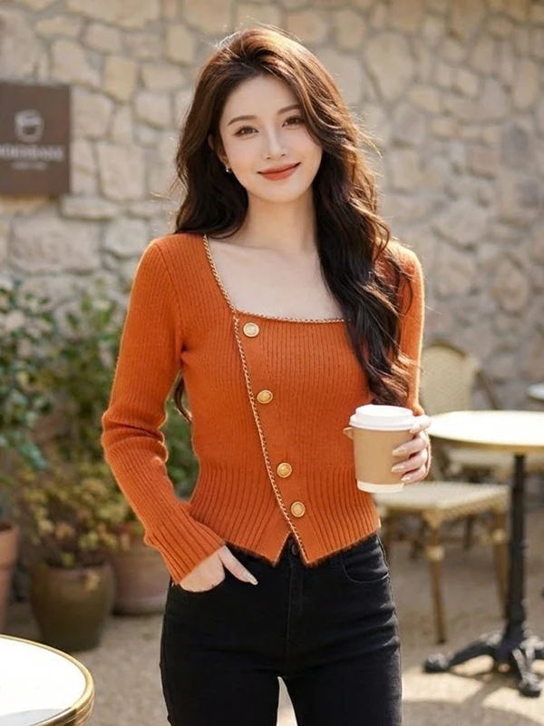 

Вязаный кардиган Ele для женщин, модный, весна 2026, с квадратным воротником, металлическими пуговицами, красивый, универсальный свитер-топ