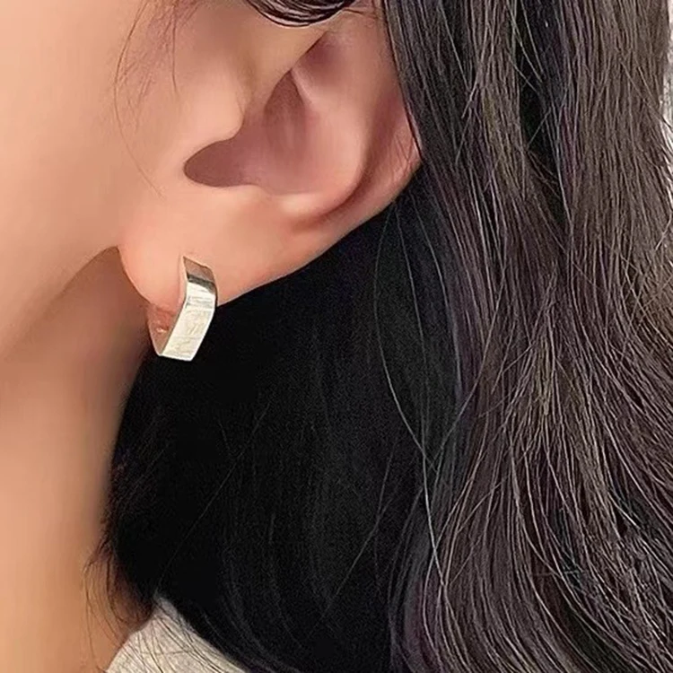 Silver Color Minimalist Geometric Brushed Hoop Earring for Charming Women Fashoin Jewelry Light Luxury Daily Accessories