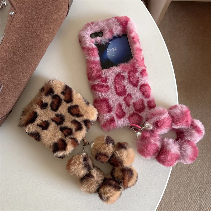 موضة ليوبارد طباعة رقيق أفخم شريط للرسغ قوس قضية الهاتف لسامسونج غالاكسي Z فليب 7 6 5 4 3 Zflip7 غطاء مقاوم للصدمات