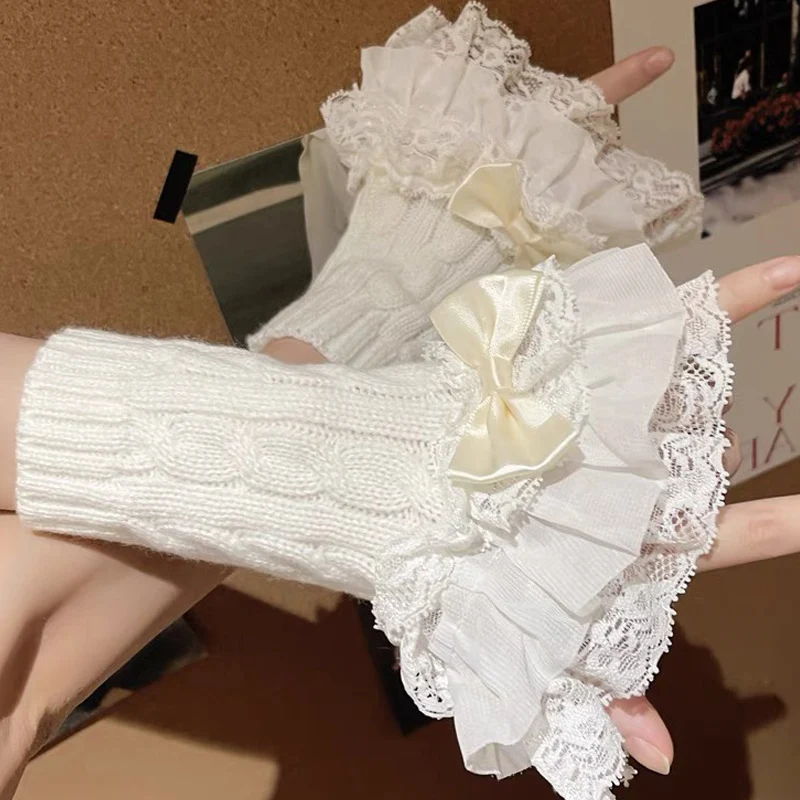 

Women Fake Sleeve Knitted Ruffles Cuffs Lolita Black White False Sleeves Lace Cuffs Detachable Wrist Warmer for Shirt Sweater