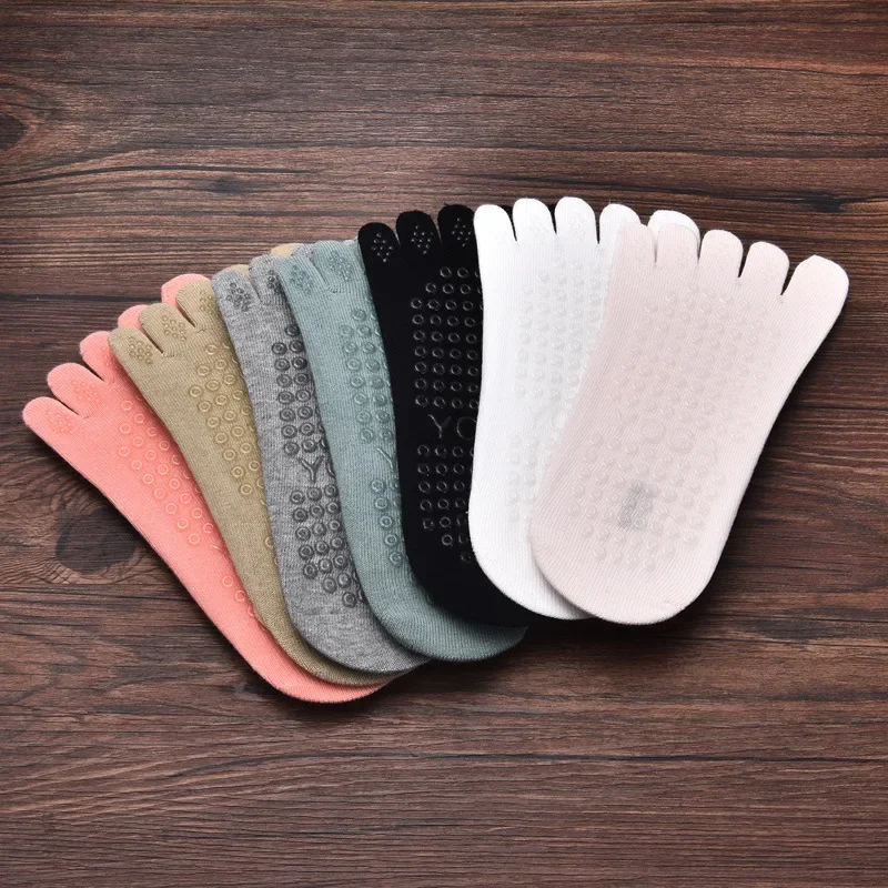 Five Toes Yoga Socks Hollow Out Mesh Breathable Dance Sports Socks Casual Solid Color Silicone Non-slip Ballet Pilates Socks Sox