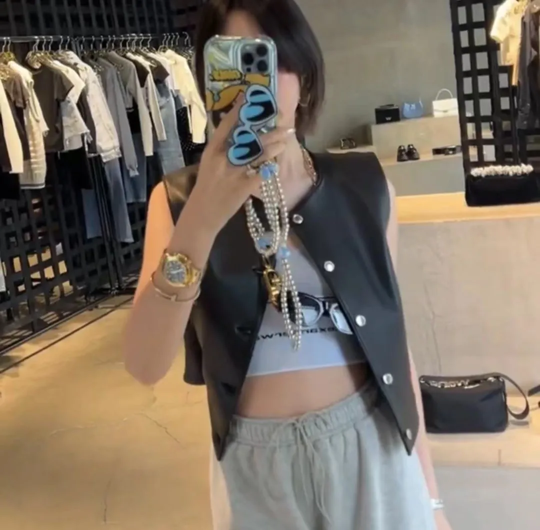 

Chen Lady Pure Leather Vest Women's Genuine eepskin round Ne Versatile Simple ort Leather Jaet New Sle Commute Wind