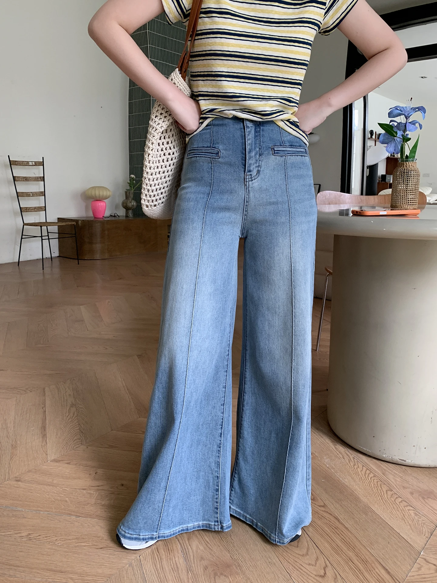 

Casual High Waist Wide Leg Jeans Women's Summer Slim Fit Four Way Stretch Denim Pants Loose Fit Ladies High Waist Jeans