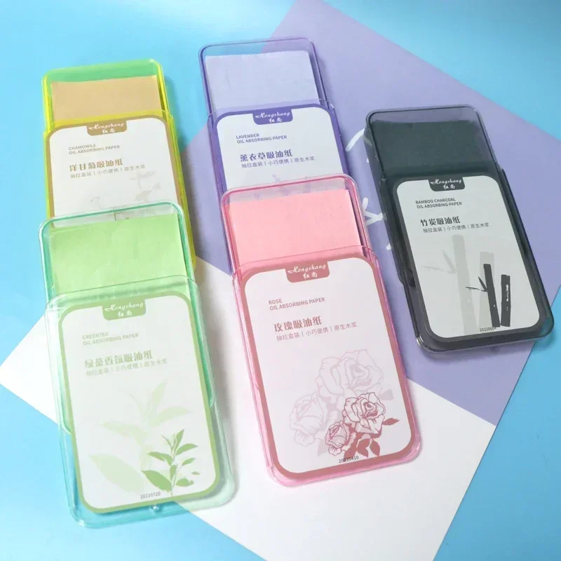 300 pezzi di carta assorbente per l'olio per il viso salviette per il controllo dell'olio estivo foglio assorbente carta grassa pulizia del viso strumento per il trucco assorbente per l'olio per il viso