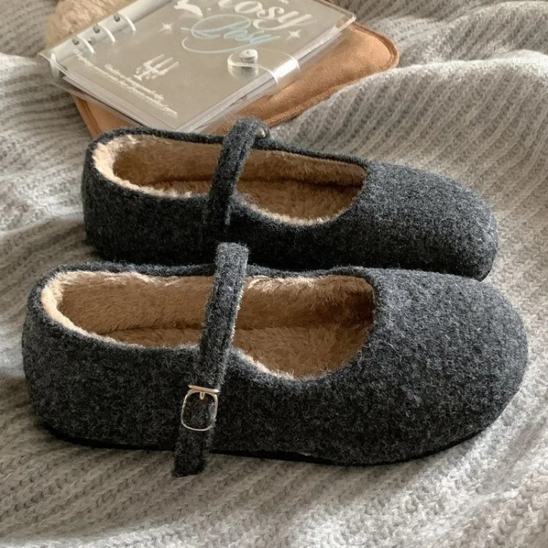 2025 Otoño/Invierno zapatos Mary Jane de felpa de Ballet para mujer, planos peludos con encanto de brisa de noche, prendas de vestir exteriores elegantes a juego