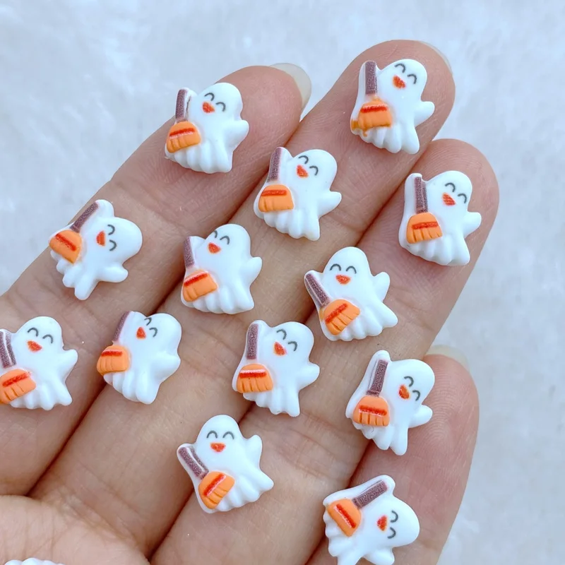 30 Stuks Nieuwe Leuke 9*11mm Mini Halloween Ghost Series Hars Flatback Ornament Sieraden Maken Manicure Haarkleding Accessoires