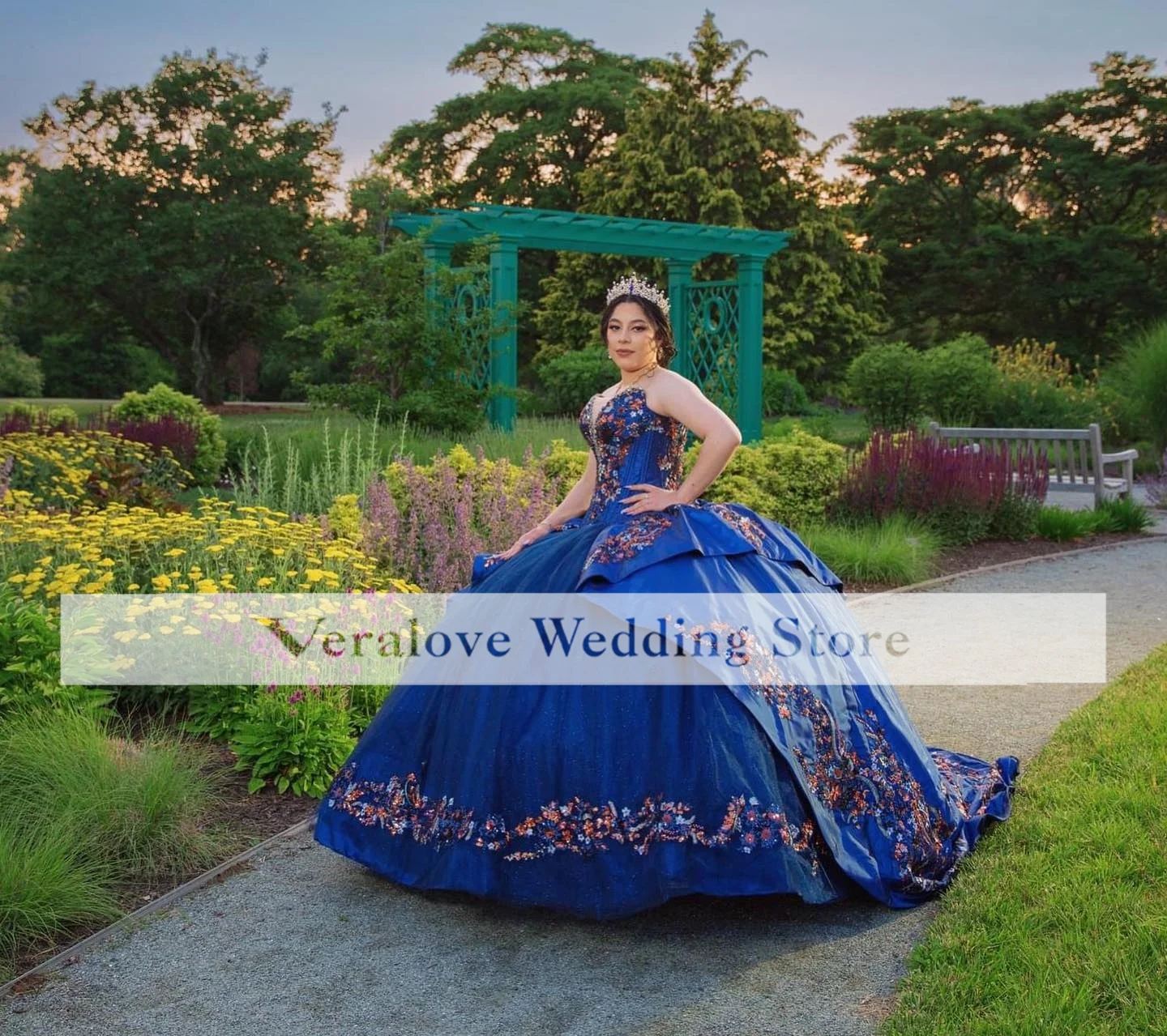 Emboridery koronkowe Quinceanera sukienki przepiękna suknia balowa słodkie 16 sukienka dziewczyna Vestidos De 15 Años