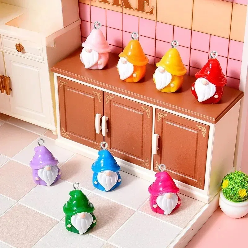 10Pcs Small Resin Pendants Lovely Cartoon Girl Kawaii Charms Handmade DIY Accessories For Earrings Necklaces Keychains Making