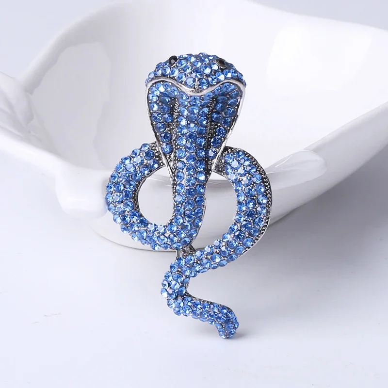 Trendy Rhinestone Cobra Brooches for Women Enamel Snake Pins Office Party Friend Gifts Jewelry Accessories