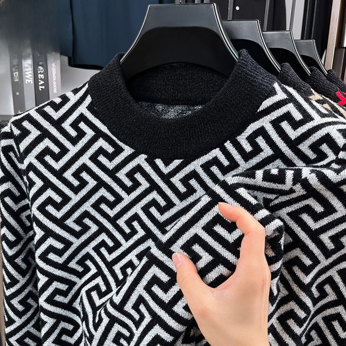 

Мужской свитер Legend Paul 2025: Новинка зимы, вельветовый, с вышивкой, круглый вырез, модный, теплый, вязаный, повседневный, стандартный крой