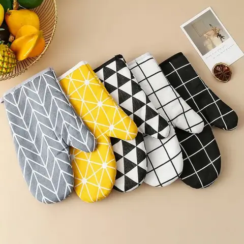 Thickened long polyester cotton kitchen baking, high temperature resistanceheat insulation, anti scalding and slipping, microw