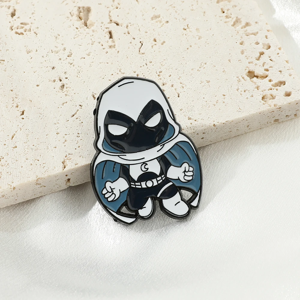 Legends Superhero Moon Knight Lapel Pin Marc Spector Badge Brooch Bat Shape Pin for Boyfriend Backpack Costuming Jewelry Gift