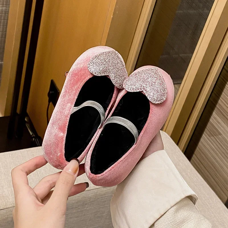 Girls Shoes 2023 Winter Kids Fashion Brand Mary Jane Dress Dance Ballet Princess Flats Toddler Warm Fur Heart Glitter Soft Sole