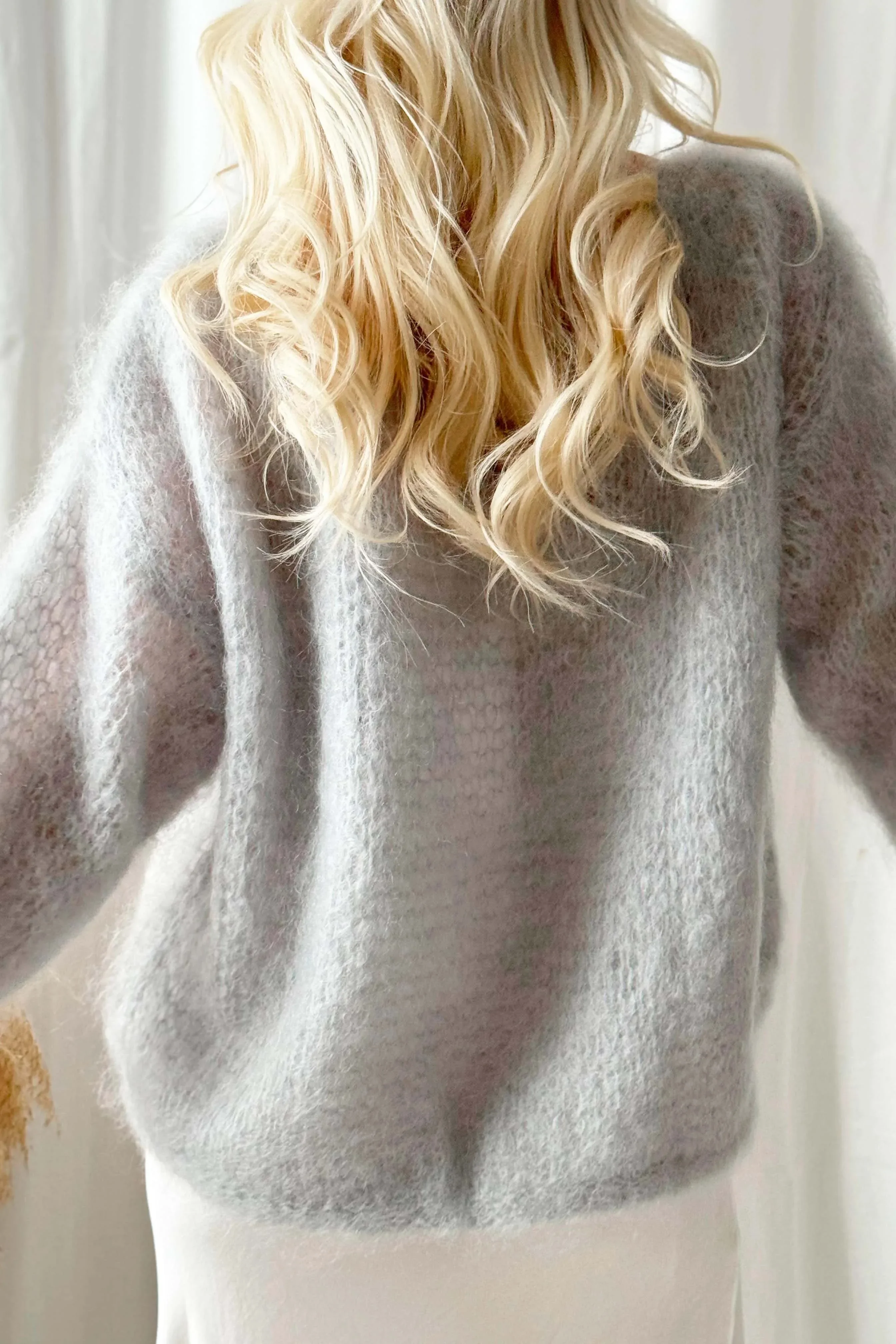 

Женский модный повседневный свитер, вязаный свитер с длинными рукавами, мягкий и удобный пуловер с шерстяной текстурой и одним вырезом