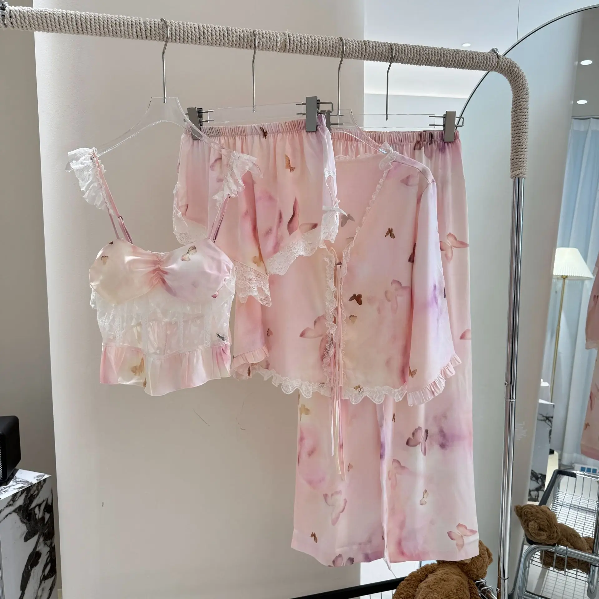 

Lady 4PCS Sexy Lace Mesh Patchwork Pajamas Suit Princess Sleepwear Palace Style Nightwear Summer New Nightgown Home Clothes
