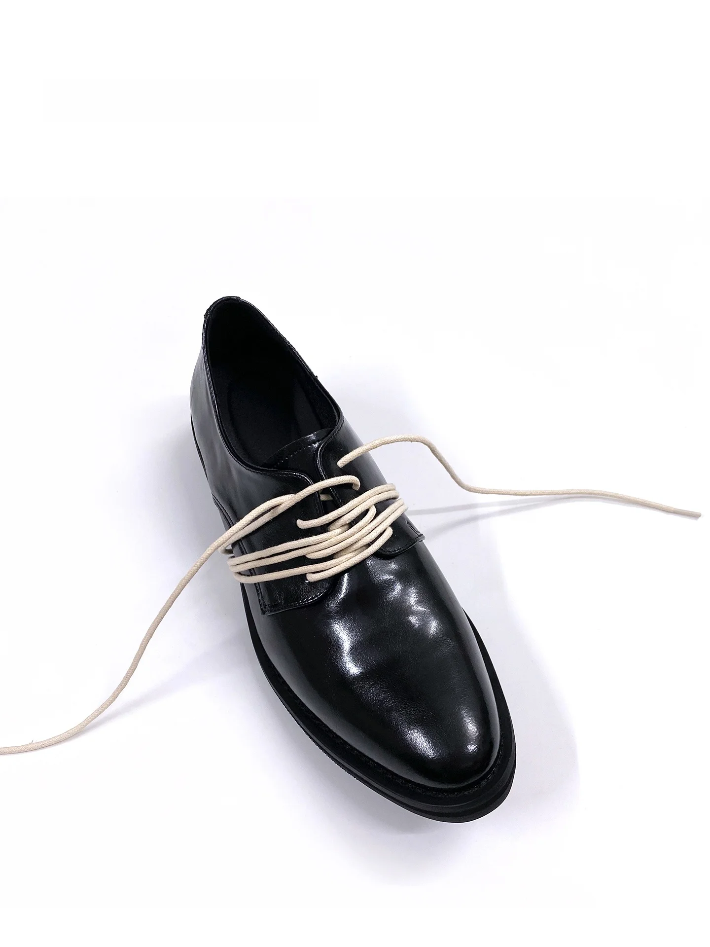 

Japanese Style Men's Leather Shoes with Bow Design Cuffed up Tip Low Help Casual Shoes for Young And Middle-aged People
