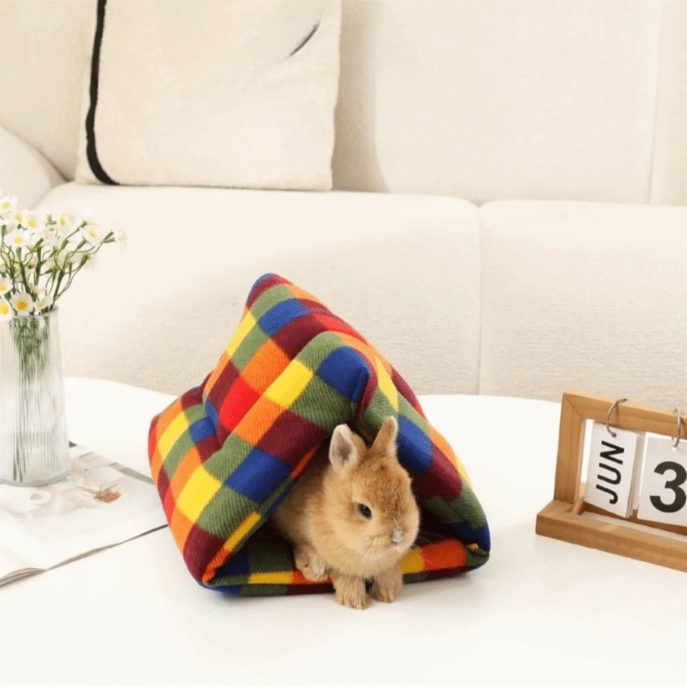 

Semi-Enclosed Rabbit Cotton Nest Warm Soft Pet Hideaway Hut Comfortable Thickened Hamster Triangle Tent For Small Animal