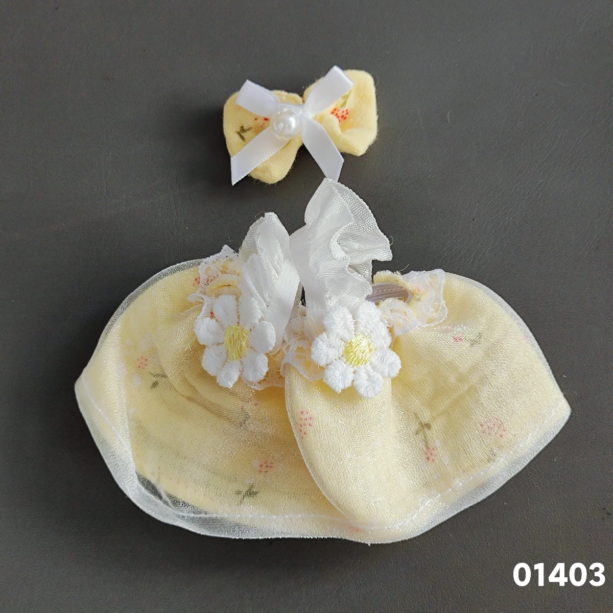 

17cm Labubu Plush Pendant Korean Kpop Labubu Idol Clothing Accessories Princess Style Bow Dress Cartoon Cute Idol Outfitset Gift