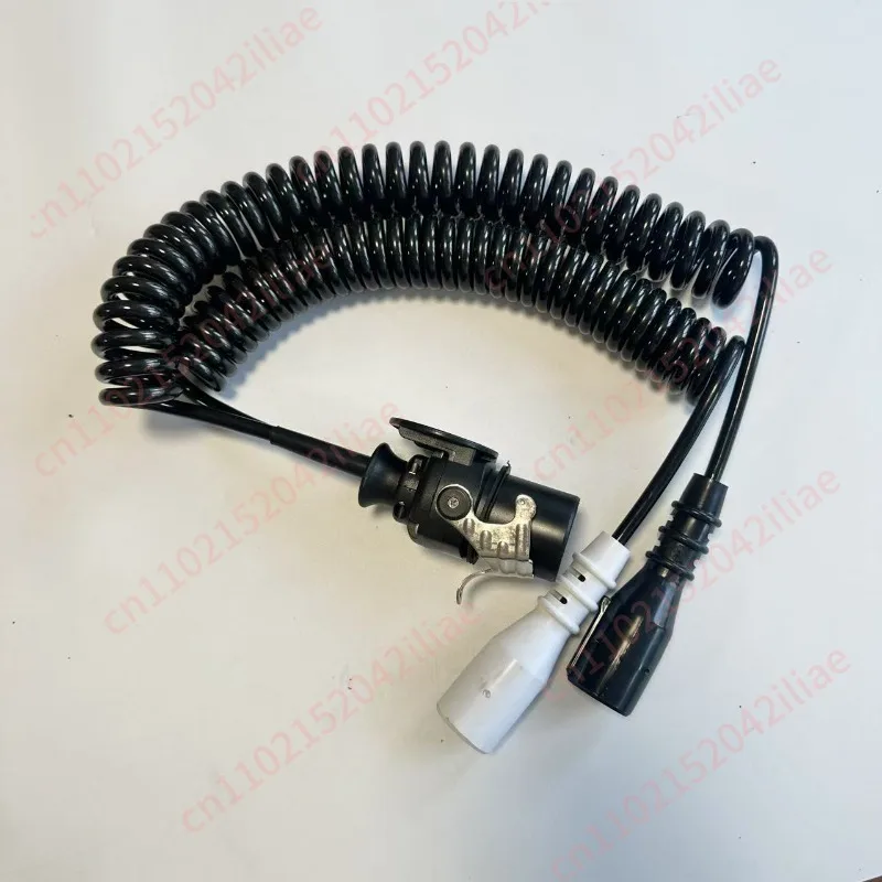Trailer trailer line, injection molding head, fifteen cores, one to two spring lines