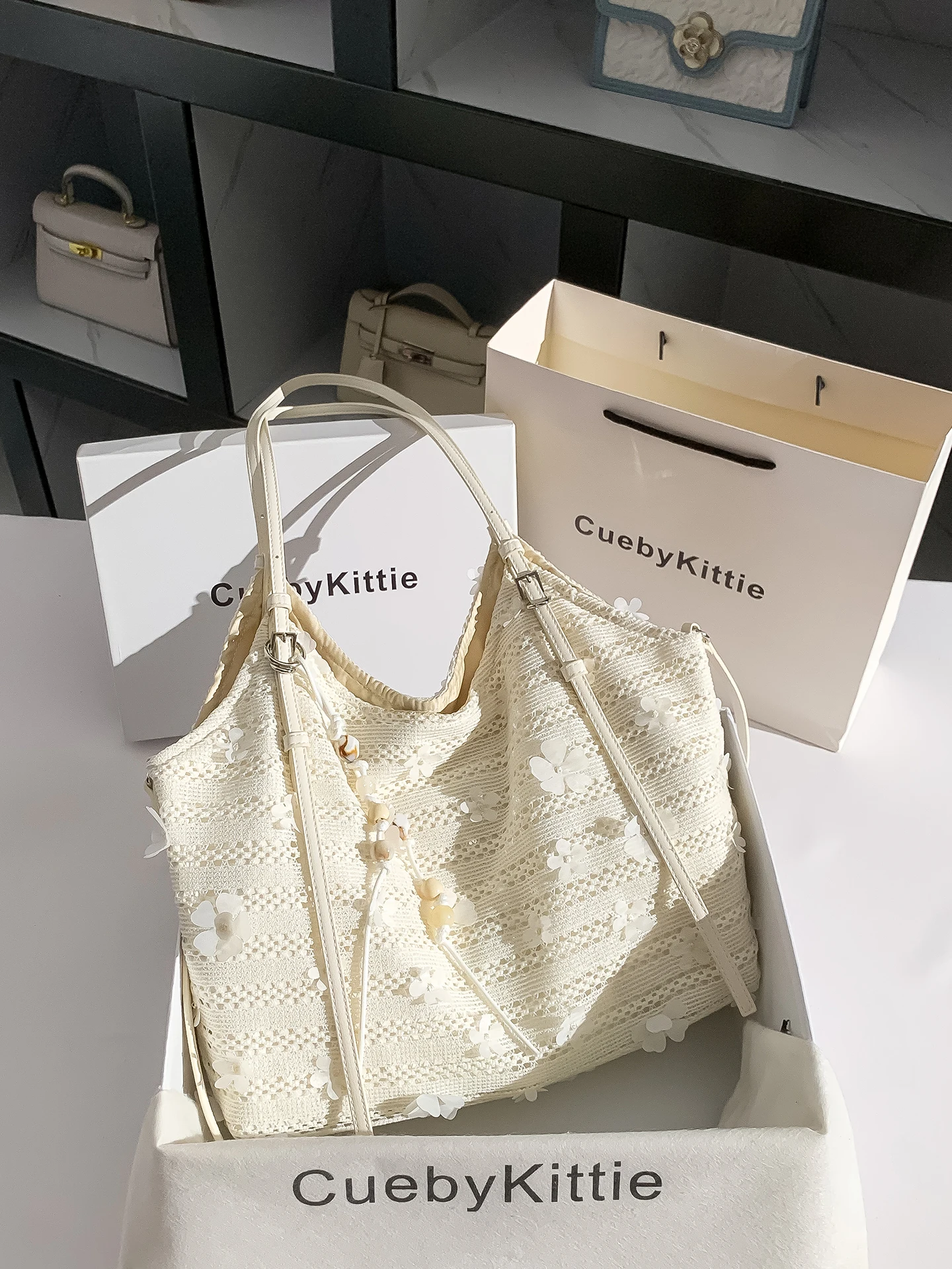 sac-fourre-tout-tisse-grande-capacite-cueby-kittie-Ete-2026-pour-femme-style-decontracte-en-tissu-doux-a-bandouliere-unique