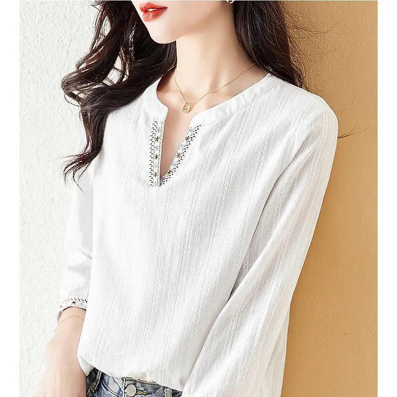 Fashion Ethnic Style Embroidered White Blouse Women New Classic 3/4 Sleeve V-neck Office All-match Lady Pullover Shirt 2023