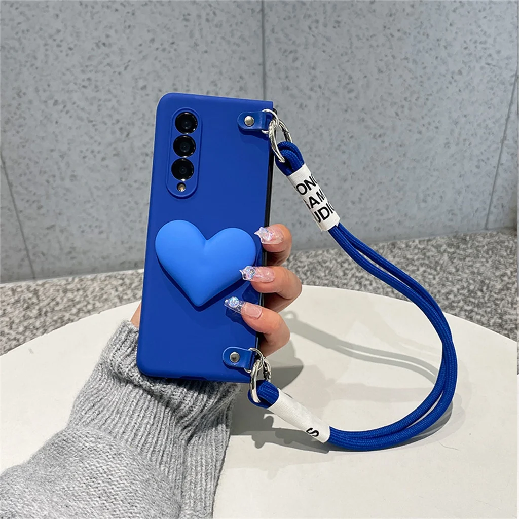 Luxury Fashion Korean Black Beads Bracelet Hand Chain Big Love Heart Solid Case Cover For Samsung Galaxy Z Fold 7 6 5 4 3 2 5G