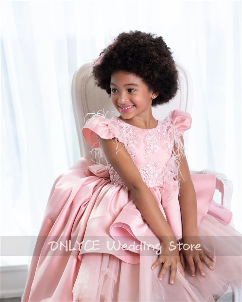 

New Pink Flower Girls Dress 2024 Satin Beads Feathers Lace Appliques Puffy Gown For Child Birthday Party Vestidos Para Niñas