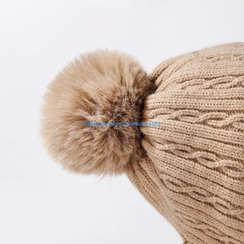 573B New cable knit hat, fleece-lined hoodie