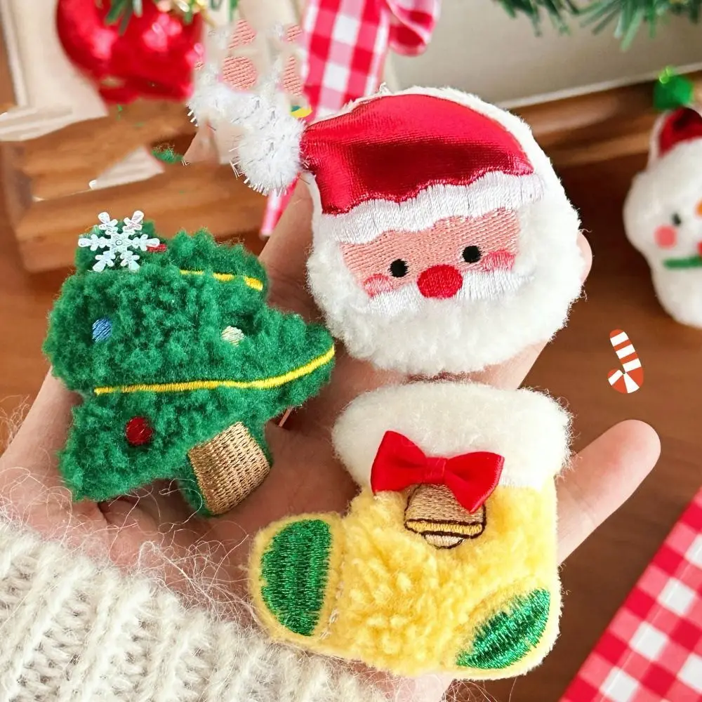 New Christmas Plush Brooch Girl Versatile Bag Accessories Snowman Santa Tree Beauty Gloves Clothing Decoration Small Doll Gift