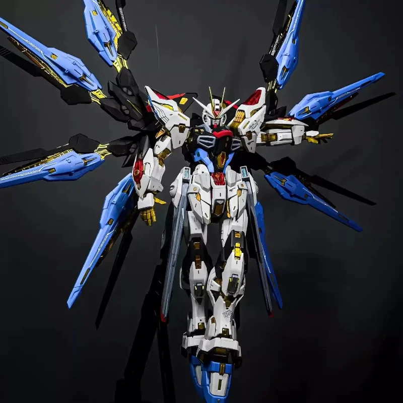 

Коллекционная фигурка-сюрприз Daban 8802 MB Style Strike Freedom MG 1/100: Сборная модель с рамой из сплава и скульптурой головы